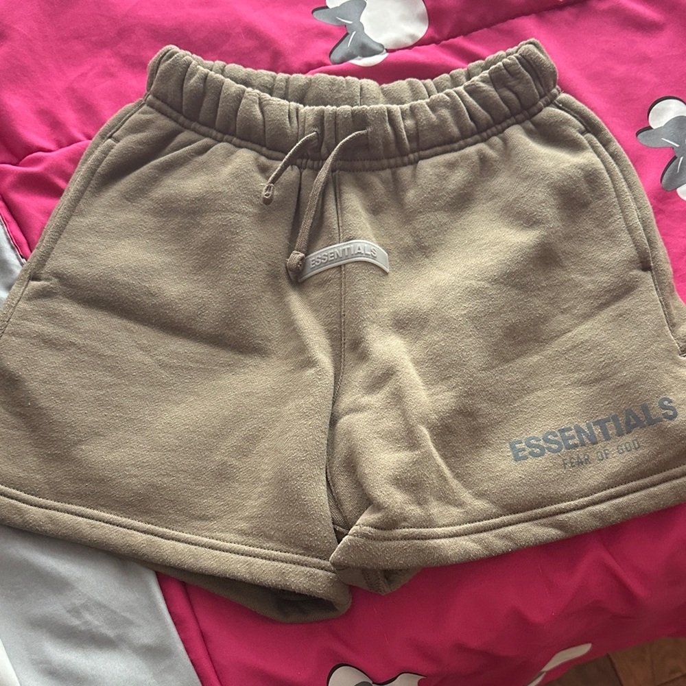 Essentials girls Tan Shorts